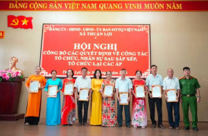 XÃ THUẬN LỢI TỔ CHỨC HỘI NGHỊ CÔNG BỐ CÁC Đăng Ký, Đăng Nhập Trang Chủ OK9.COM 2026 VỀ SẮP XẾP TỔ CHỨC BỘ MÁY VÀ CÔNG TÁC CÁN BỘ TẠI CÁC ẤP