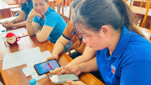 CHỦ NHẬT KHÔNG NGHỈ – THÊM MỘT BƯỚC ĐƯA CHUYỂN ĐỔI...