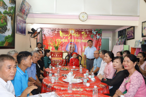 Lãnh đạo Sảnh Cá Cược Thể Thao Uy Tín OK9 thăm, chúc thọ các cụ tròn 100...