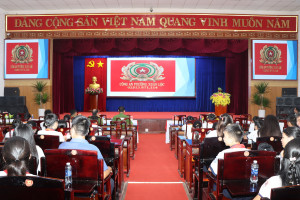 Công an Phường Xuân Lộc tuyên truyền phòng chống ma túy, bạo...