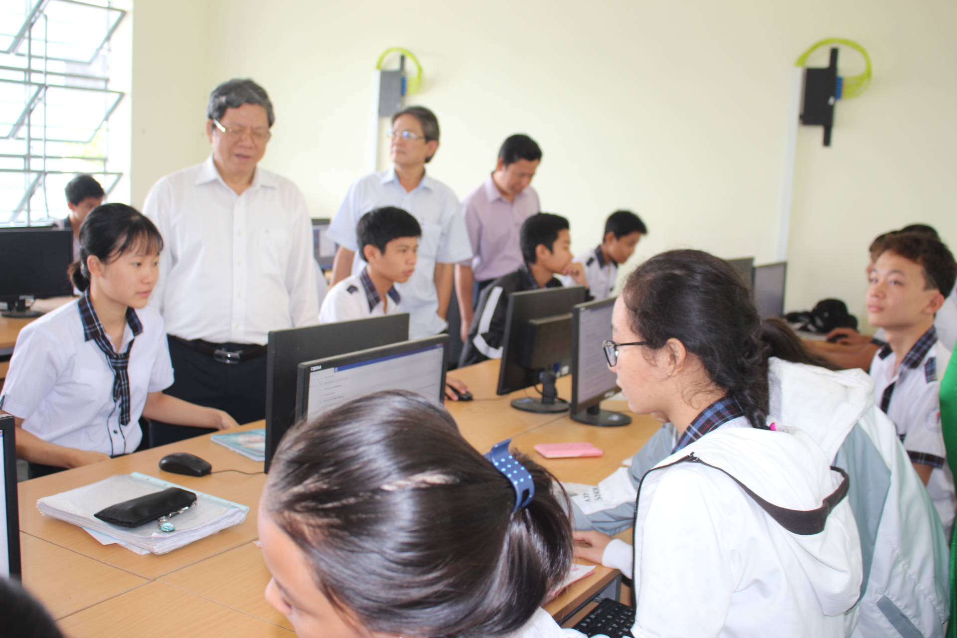 Hinh bai Doan Phu 1.JPG?t=1779785404
