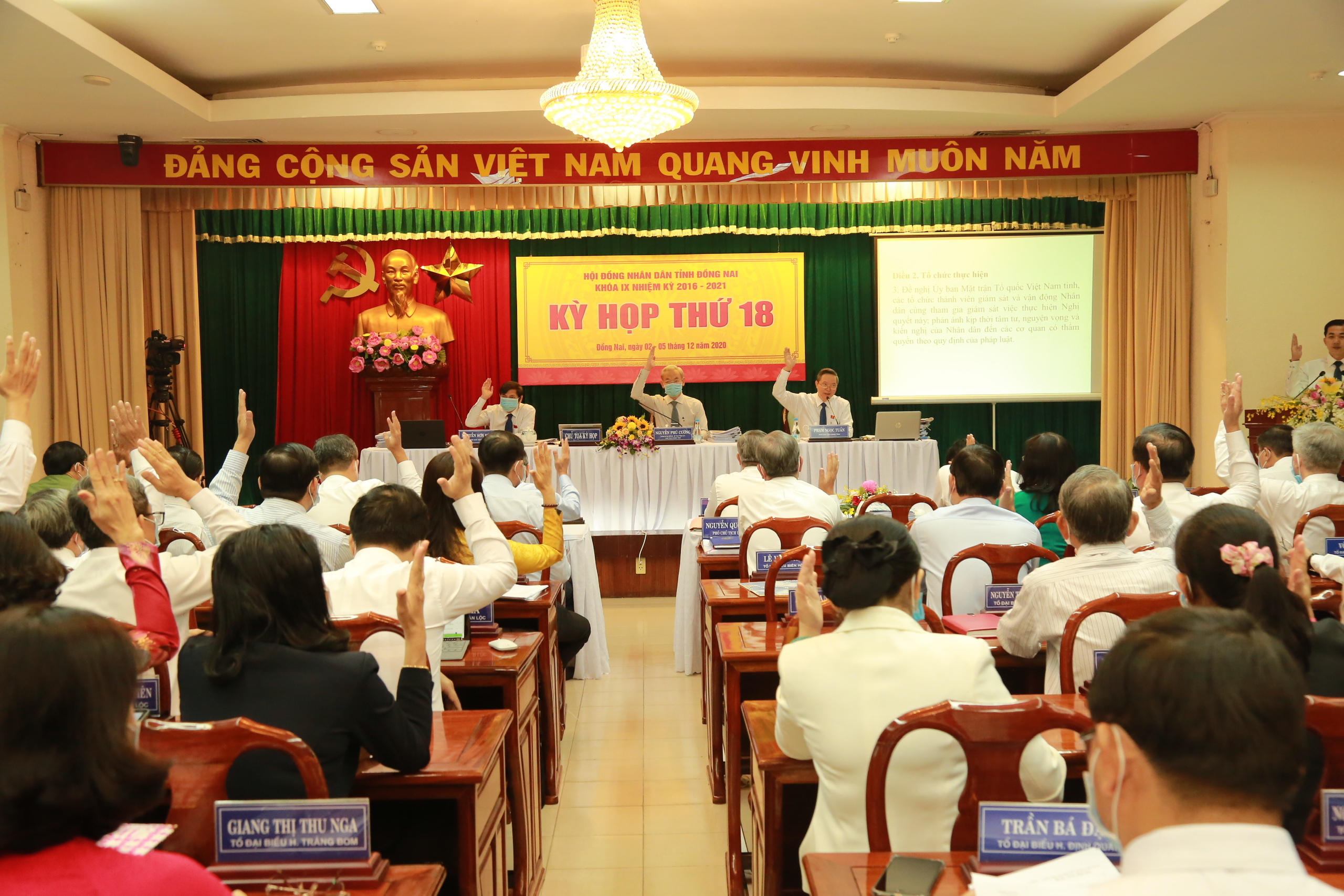 anh-4-04-12-2020-h.jpg?t=1779785404