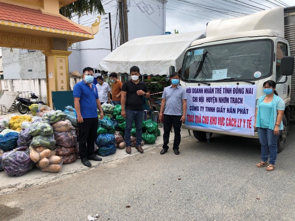 27.7-Hơn 230 triệu đồng trao tặng cho Sảnh Cá Cược Thể Thao Uy Tín Và Đẳng Cấp Nhất 2026 khu phong tỏa.jpg