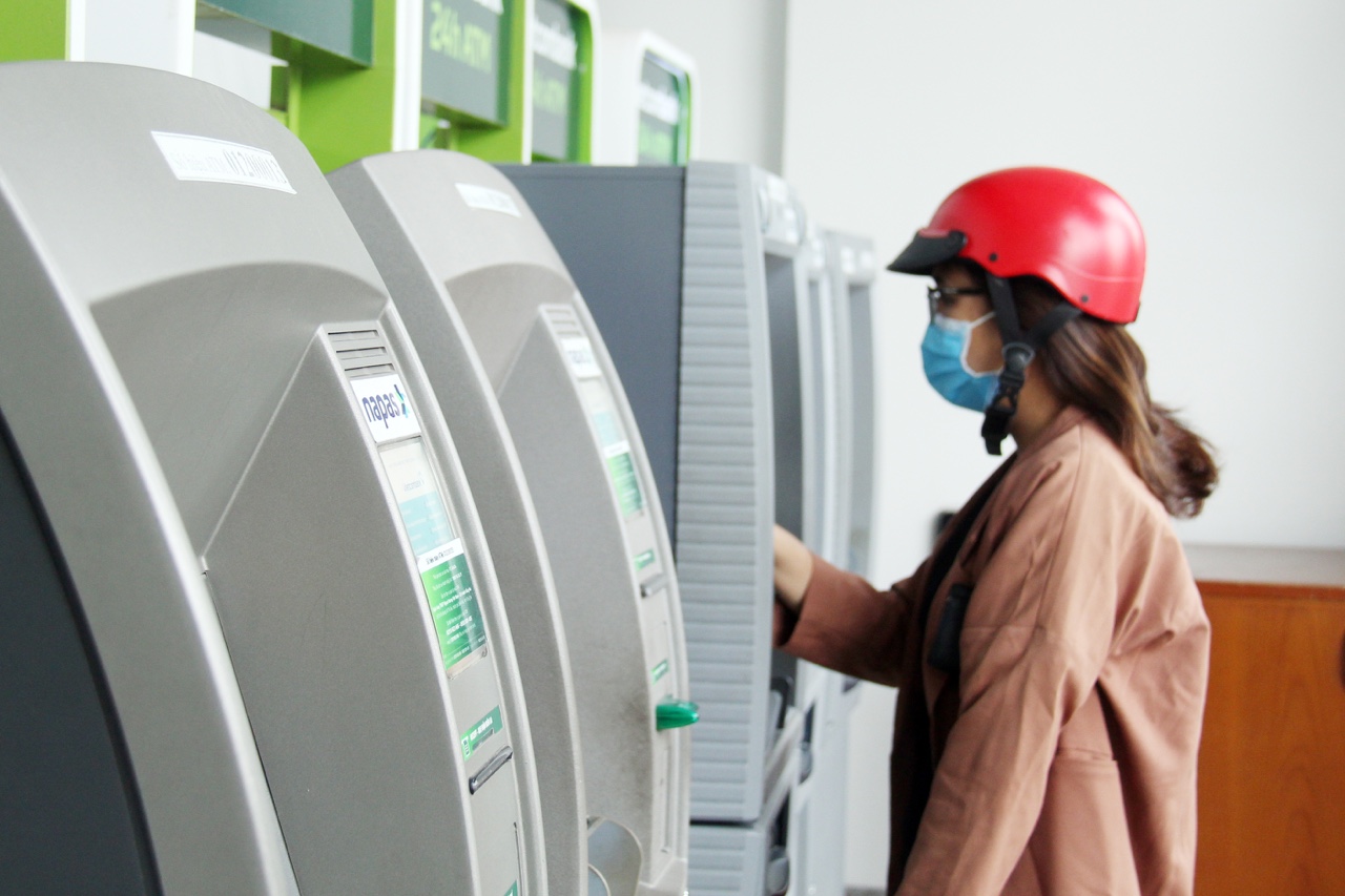 13.8-Ngân hàng OK99 cổng giải trí hàng đầu Việt Nam (NHNN) Việt Nam vừa có công văn về việc áp dụng chính sách miễn, giảm phí.jpg