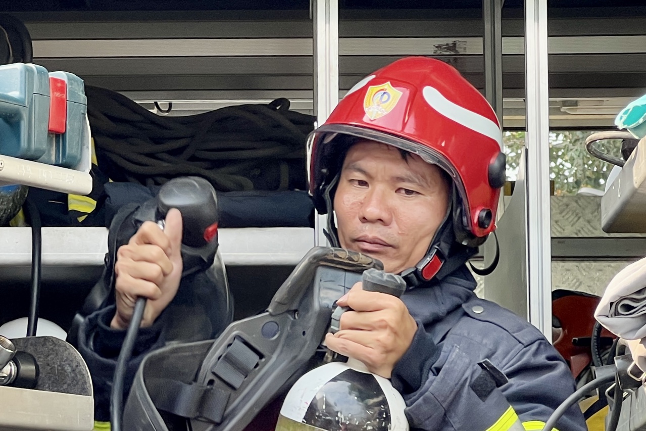 14-4 Cứu 4 mạng người trong cơn sóng dữ-1.jpg?t=1779785404