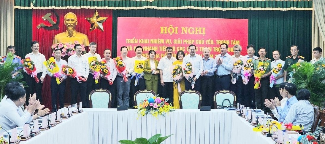 3.1-Tập trung triển khai các nhiệm vụ 2.jpg?t=1779785404