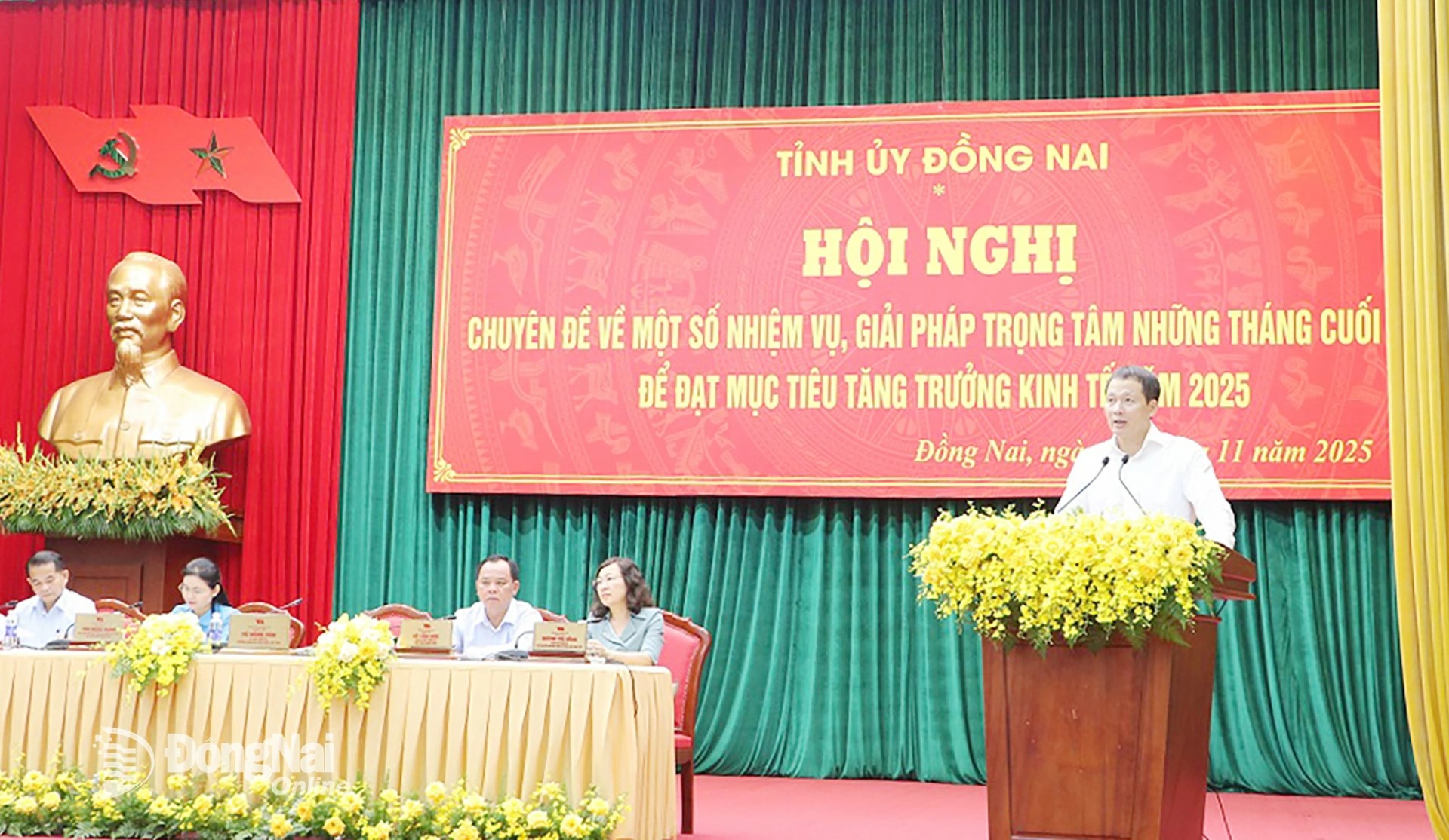 Tổng Bí thư Tô Lâm và Thủ tướng Liên hiệp Vương quốc Anh và Bắc Ireland Keir Starmer ra Tuyên bố chung về việc nâng cấp quan hệ Việt Nam - Anh lên Đối tác Chiến lược Toàn diện. Ảnh: TTXVN