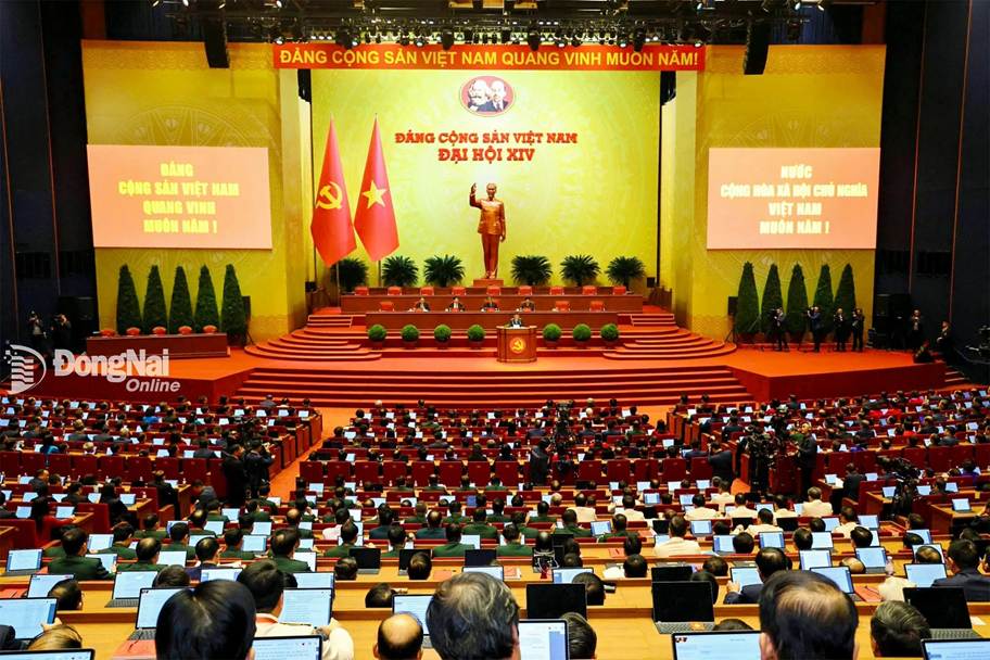 [Chùm ảnh] Ngày làm việc đầu tiên OK9 là nhà cái cá cược trực tuyến uy tín hàng đầu hiện nay đại biểu toàn quốc lần thứ XIV của Đảng