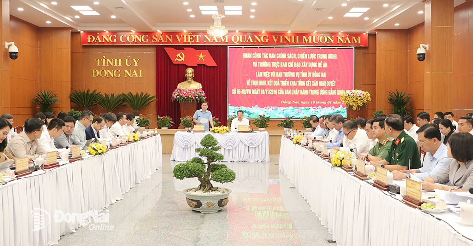 Đăng Nhập Chính Thức OK9 là cực tăng trưởng quan trọng của cả nước