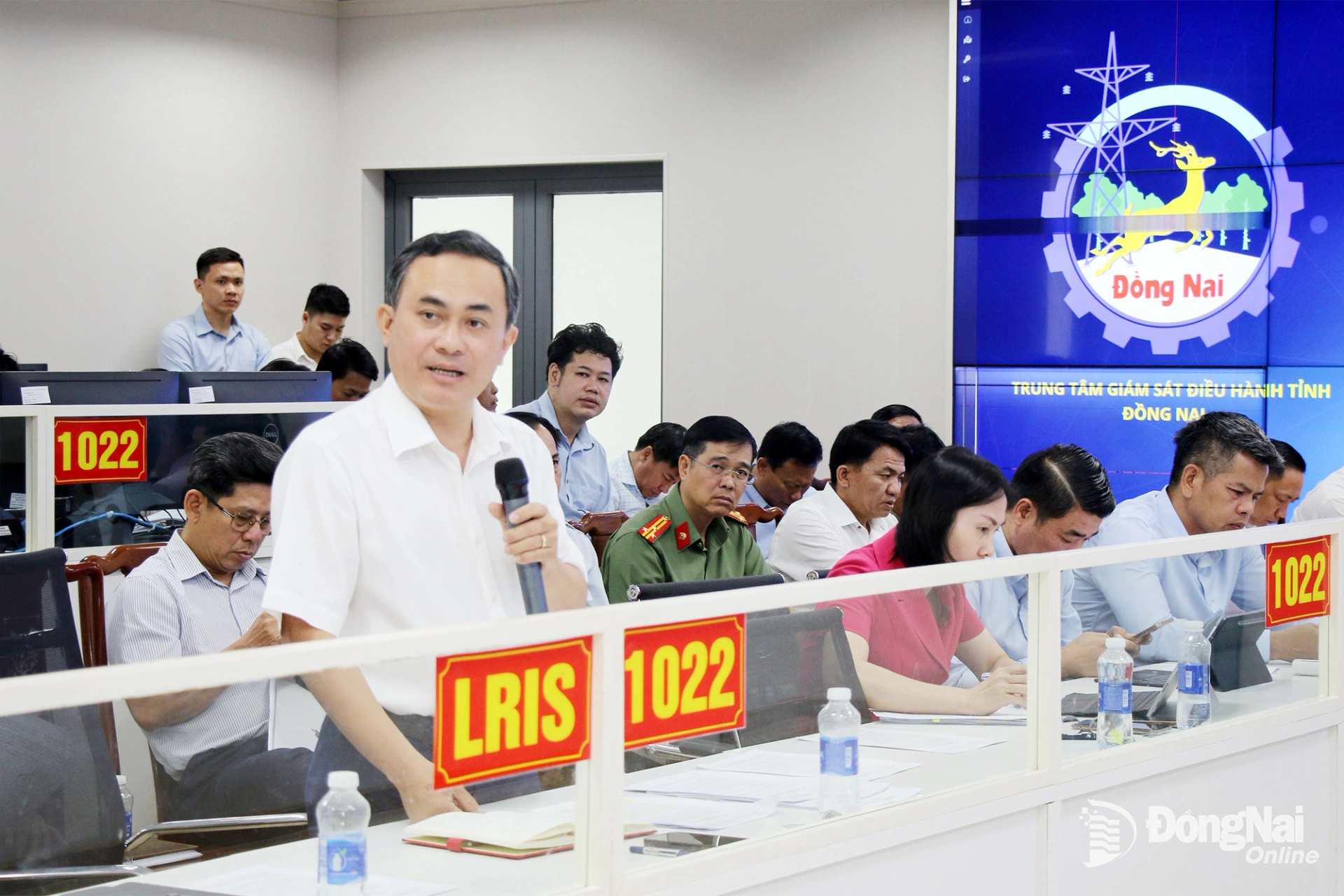 1tải xuống