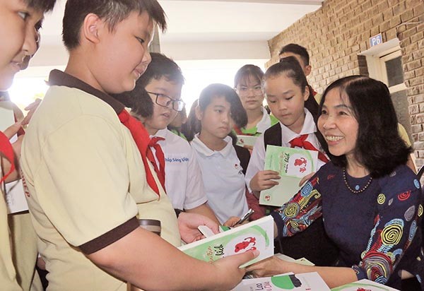 260219-TấngchThieuNhiVaGiaoLuuTacGia.jpg