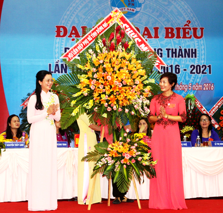 010616-nangcaovithecuaphunu-quan.jpg