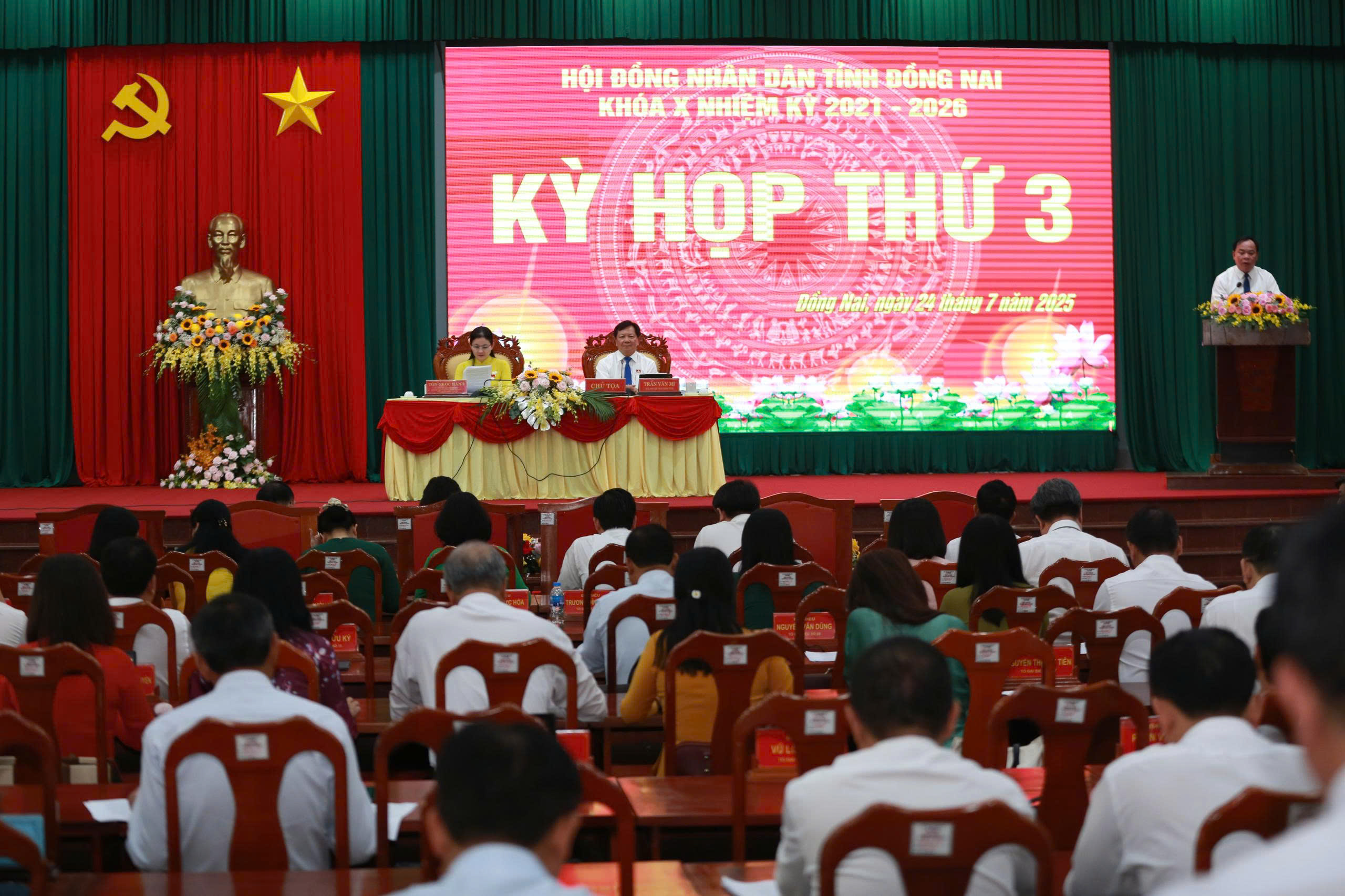 Giải pháp tăng trưởng 2 con số trong 6 tháng cuối năm 2025