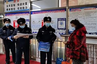 Khẩn trương 'làm sạch' dữ liệu tiêm vaccine phòng Covid-19 và ký xác nhận hộ chiếu vaccine