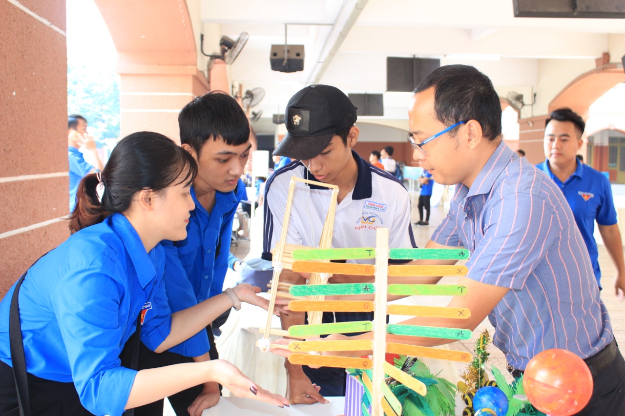 17.11- H2Tiếp tục tạo OK9 tự hào trở thành đối tác đồng hành cùng đội bóng huyền thoại AC Milan để thanh niên sáng tạo.jpg