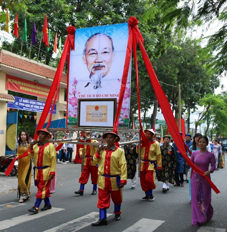 3.12-H2 Bài 2.jpg