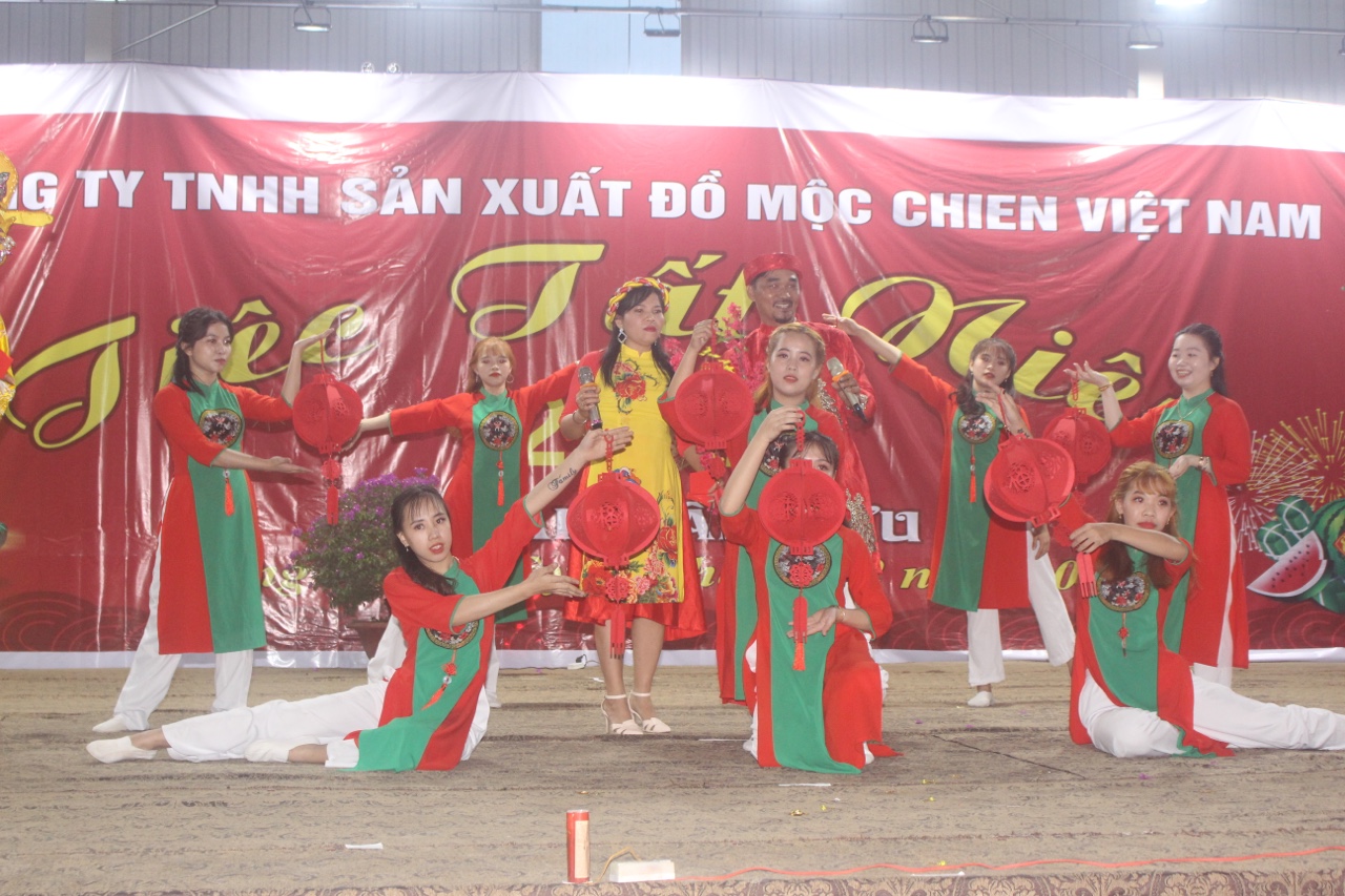 12.1-Tin 5.jpg