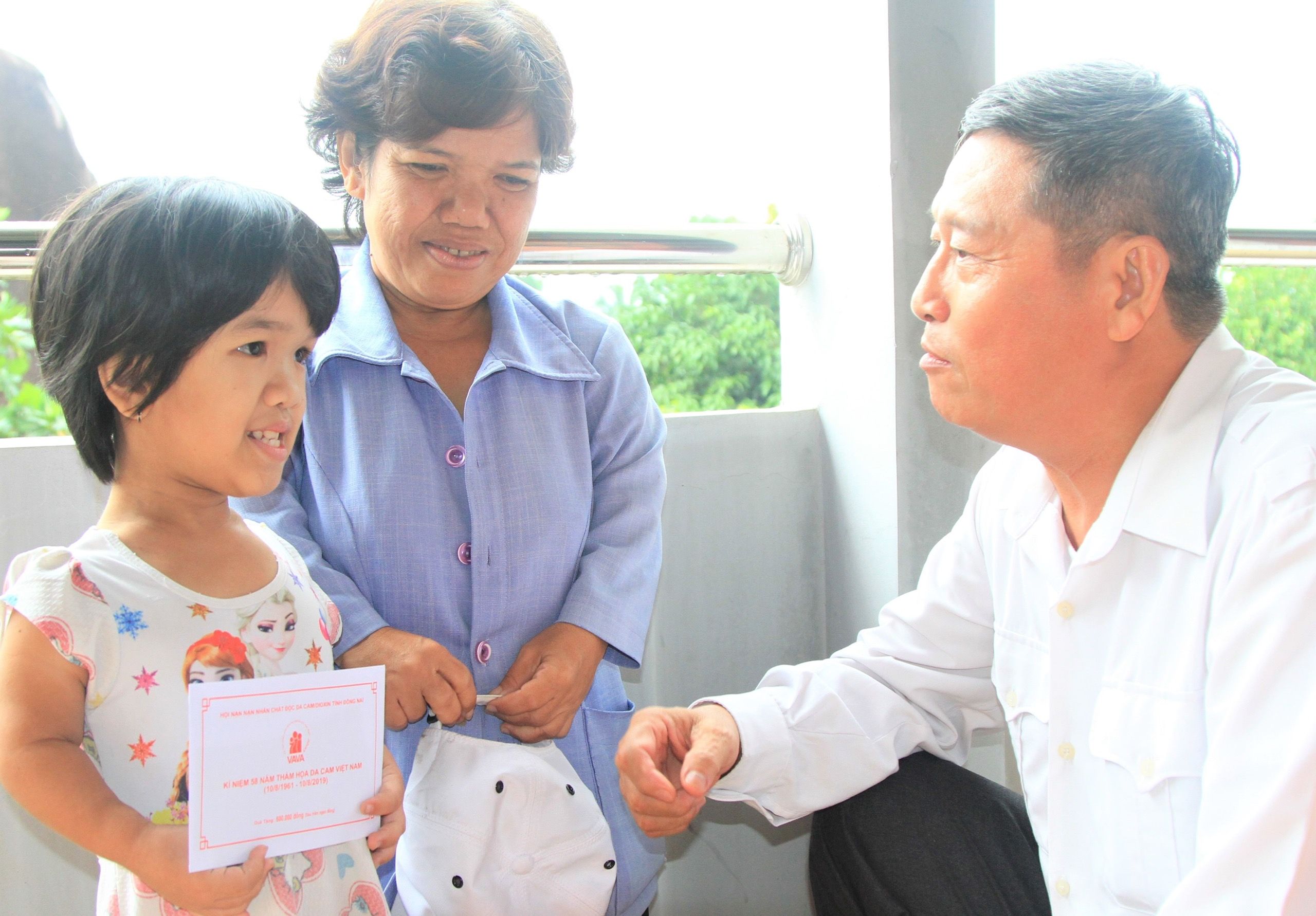 5.2 28-8-2021-tan Phó chủ tịch Hội Nạn nhân chấ độc da.jpg