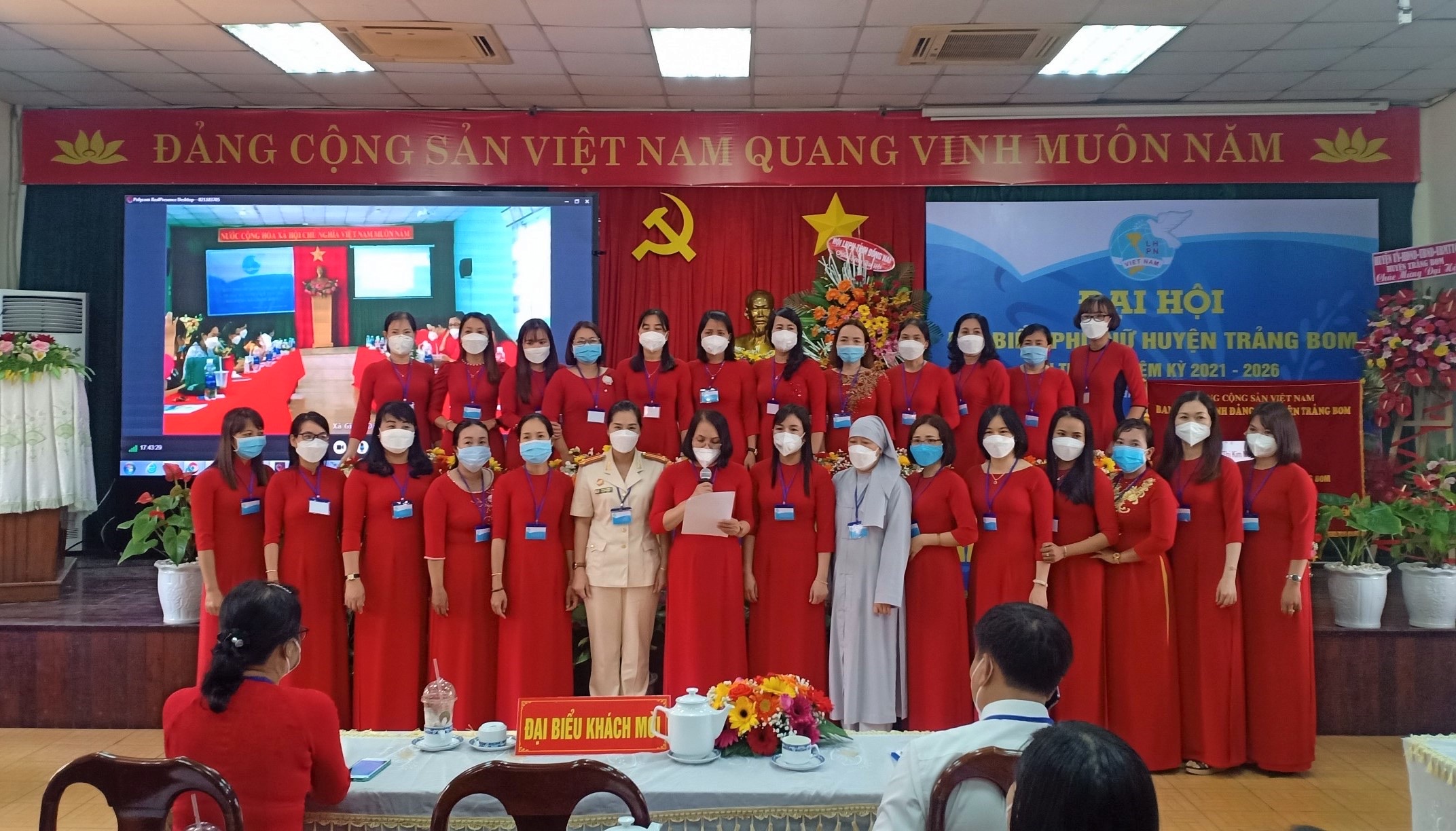 af07d2cd03b0cbee92a1.jpg