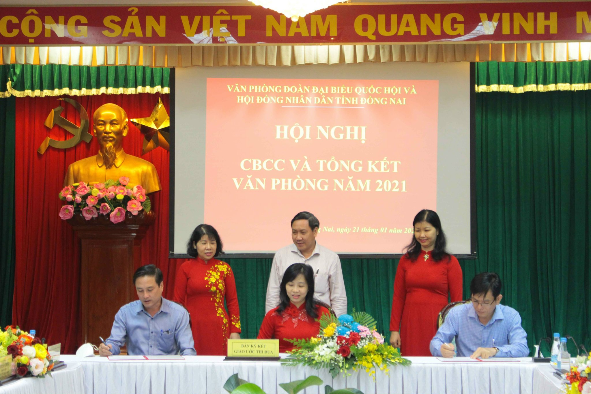 ebcc67e2ed1d2043790c.jpg