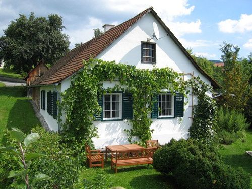 Dây Chuyền Sản Xuất Nước Tinh Khiết Đóng Bình Tự Động