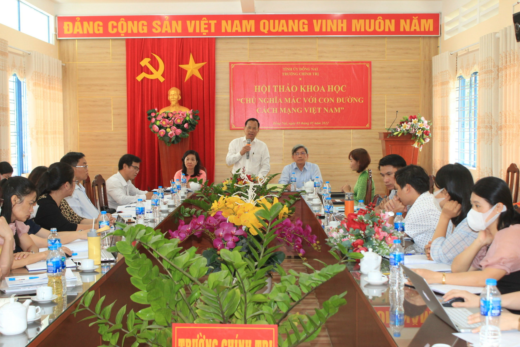 ca40b200-fe43-45d8-a1bc-a01f10641aa1.jpg