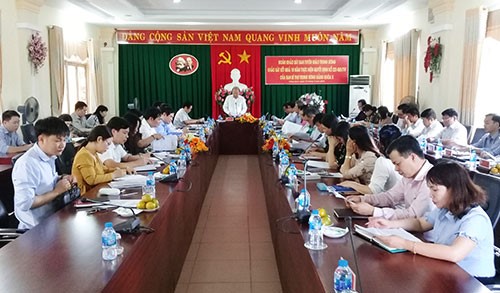 090419-BanTuyenGiaoTWKhaSatKQThucHienNghiQuyet221.jpg