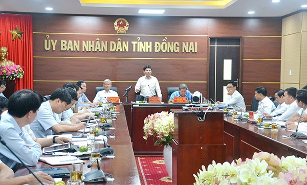 090419-KienNghiThucDayPhatTrienCongTrinhGiaoThong-1.jpg