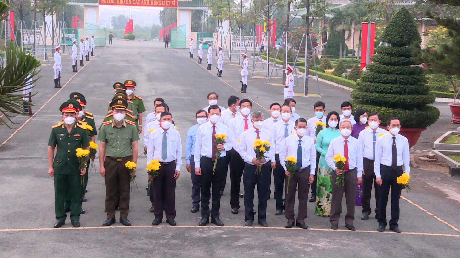 hinh 030122.2.jpg